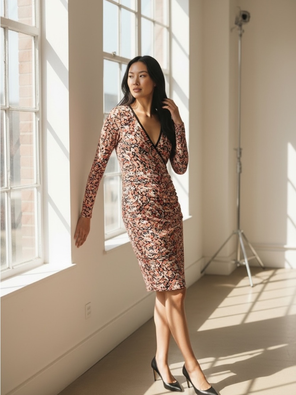 Robert Graham Faux Wrap Dress Abstract Print Stretchy Cute size Medium